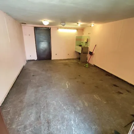 Downtown Gem With Free Private Garage Lägenhet *